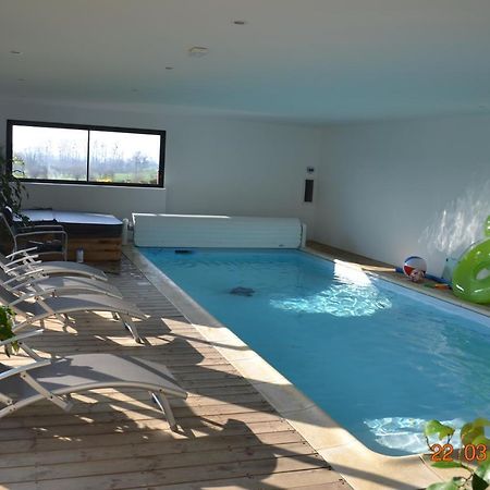 Piscine Interieure Privee Chauffee Toute L Annee Et Spa St Martin Saint-Martin-l'Hortier المظهر الخارجي الصورة
